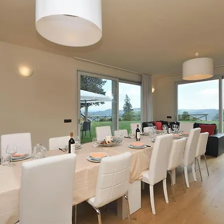 Vila La Torre 16 *